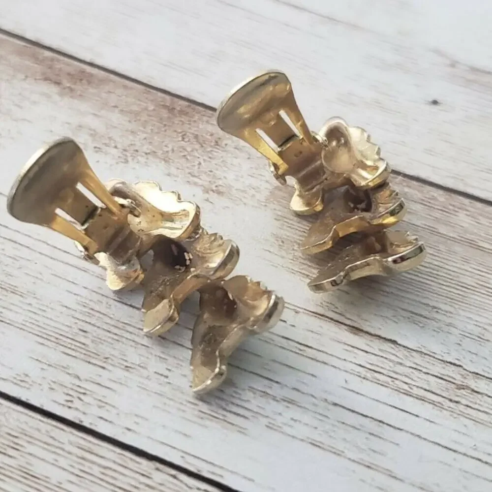 Vintage Clip On Earrings Large Light Gold Tone Stacked Design
